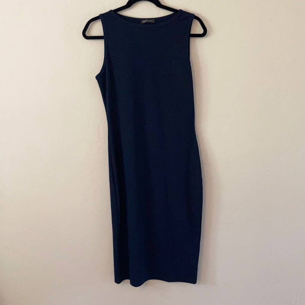 Pretty garden brand dress. Size Medium. Dark blue.